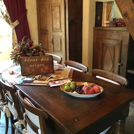 Fleur Des Neiges Aosta